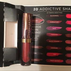 Urban decay mini lipstick in amulet